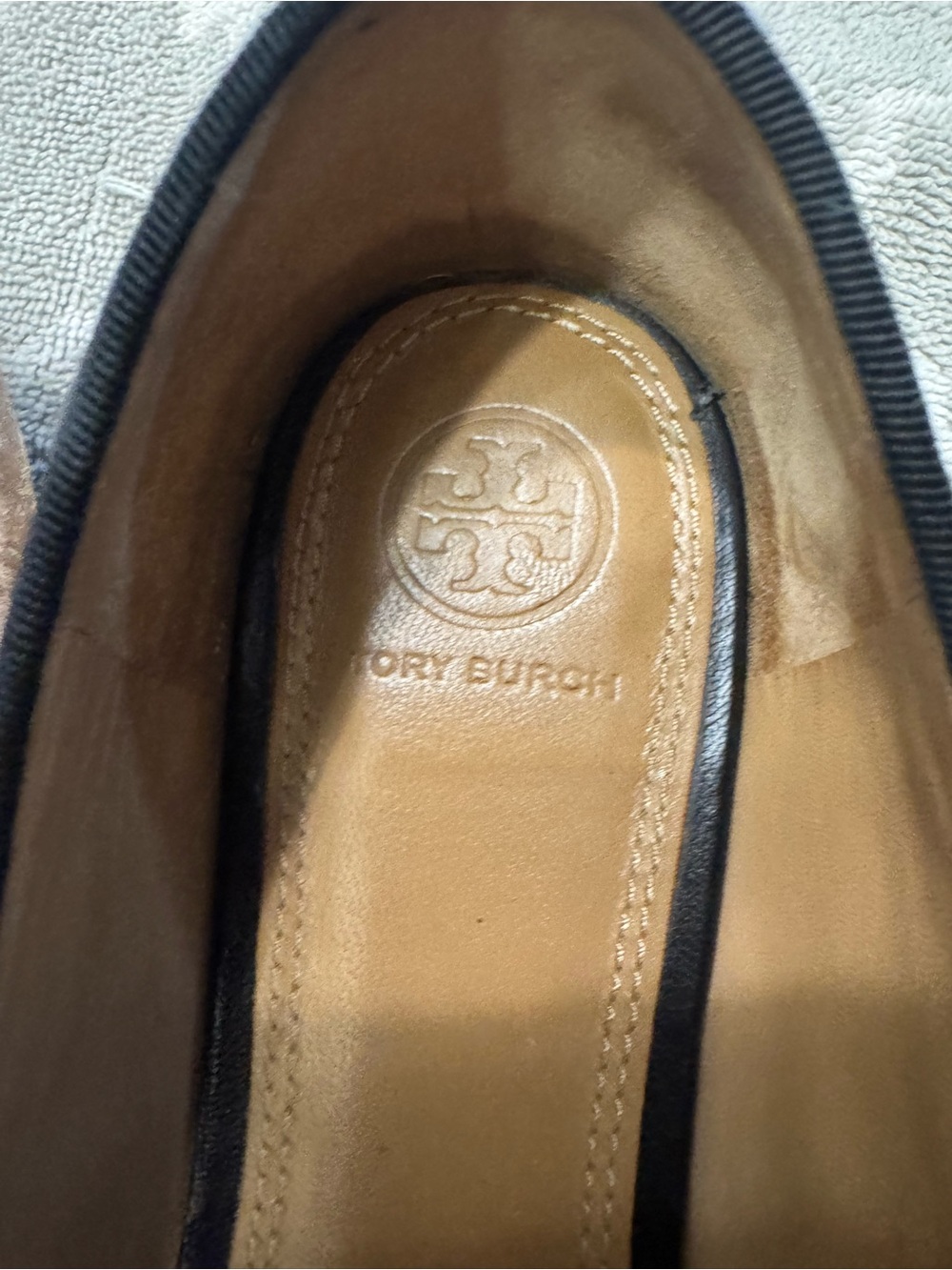 Tory Burch Black Quilted Leather Ballet Flat with Logo Bow - Picture 4 of 7